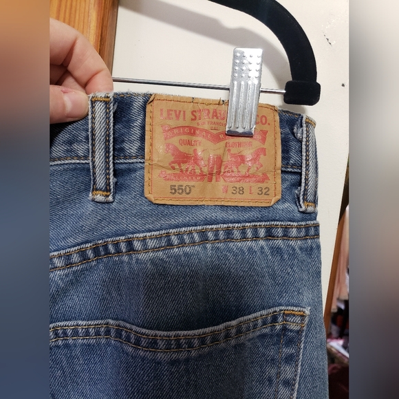 Levi Strauss Classic Blue Denim Jeans 550 38-32 - Picture 9 of 9
